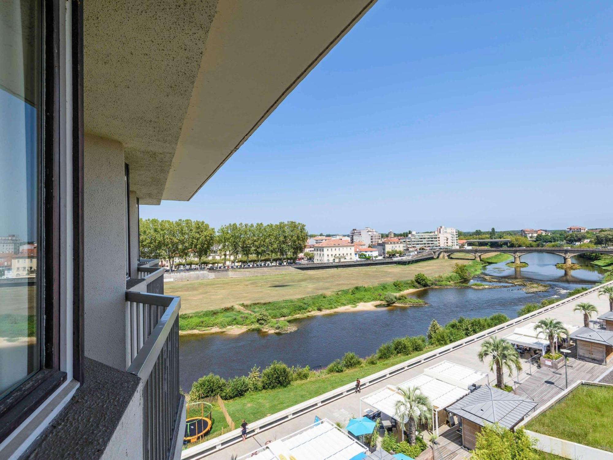 Hotel ibis styles Dax Miradour Exterior foto